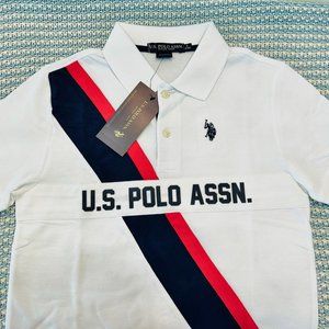 USPA BOYS WHITE PIECED DIAGONAL SASH SS PIQUE POLO SHIRT